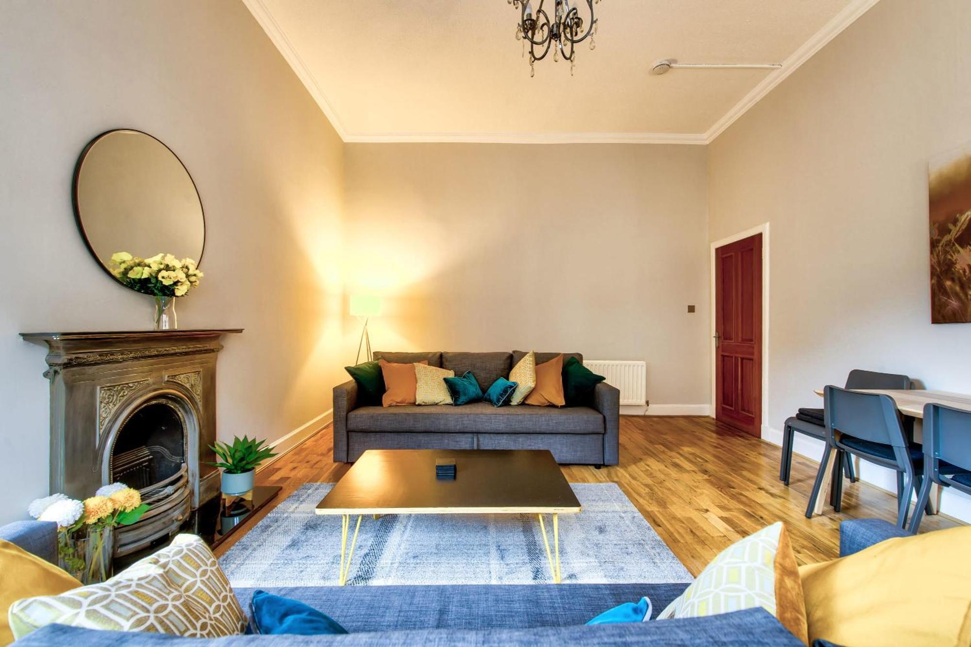 Stylish & Spacious 3 Bedroom Apt In Finnieston, West End Glasgow Bagian luar foto